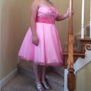 Riva Designs Pink Beaded Short Prom Dress Size 14 Sweetheart Neckline Strapless